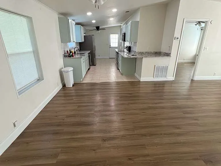 1430 Hilltop Rd — Photo 7