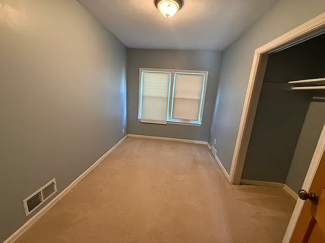 205 W Clay St — Photo 10