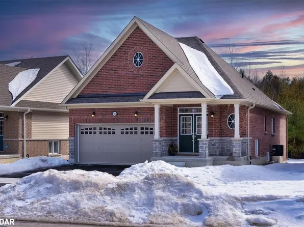 123 Hawkins St, Georgina, ON L0E 1R0