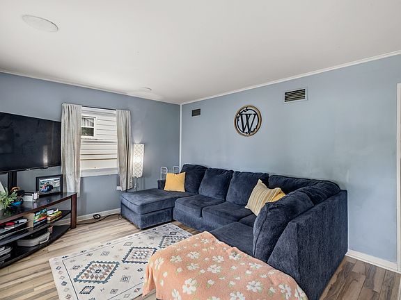 3rd image of 1513 62nd St