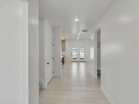 3rd image of 3023 S 275 W