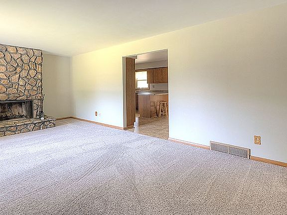 2nd image of 2192 Havaview Dr