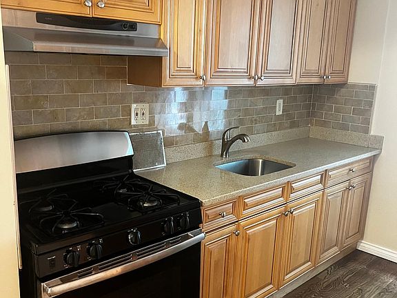 3rd image of 761 E 231st St APT 1