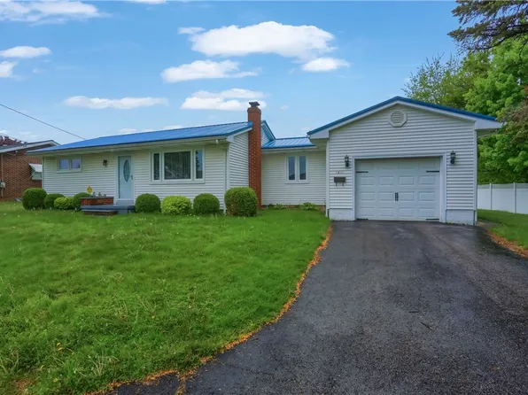 1211 Gale St, New Castle, PA 16101