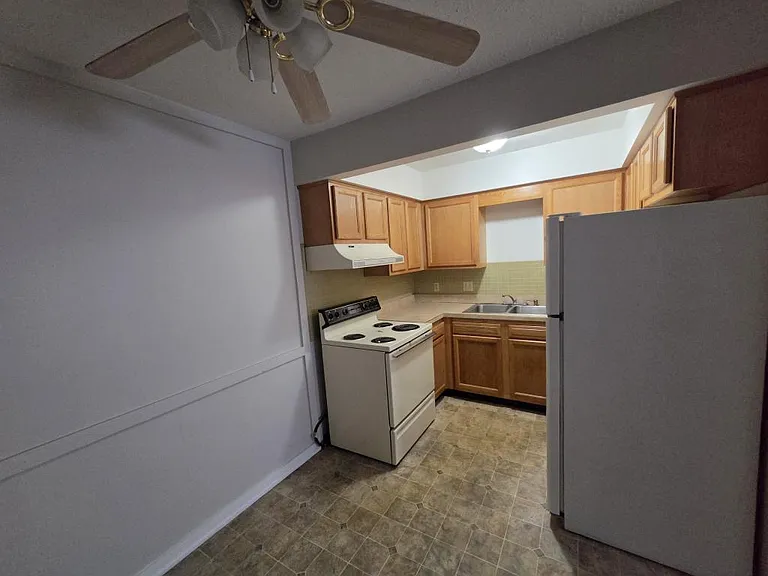 833 Garden Ave — Photo 5