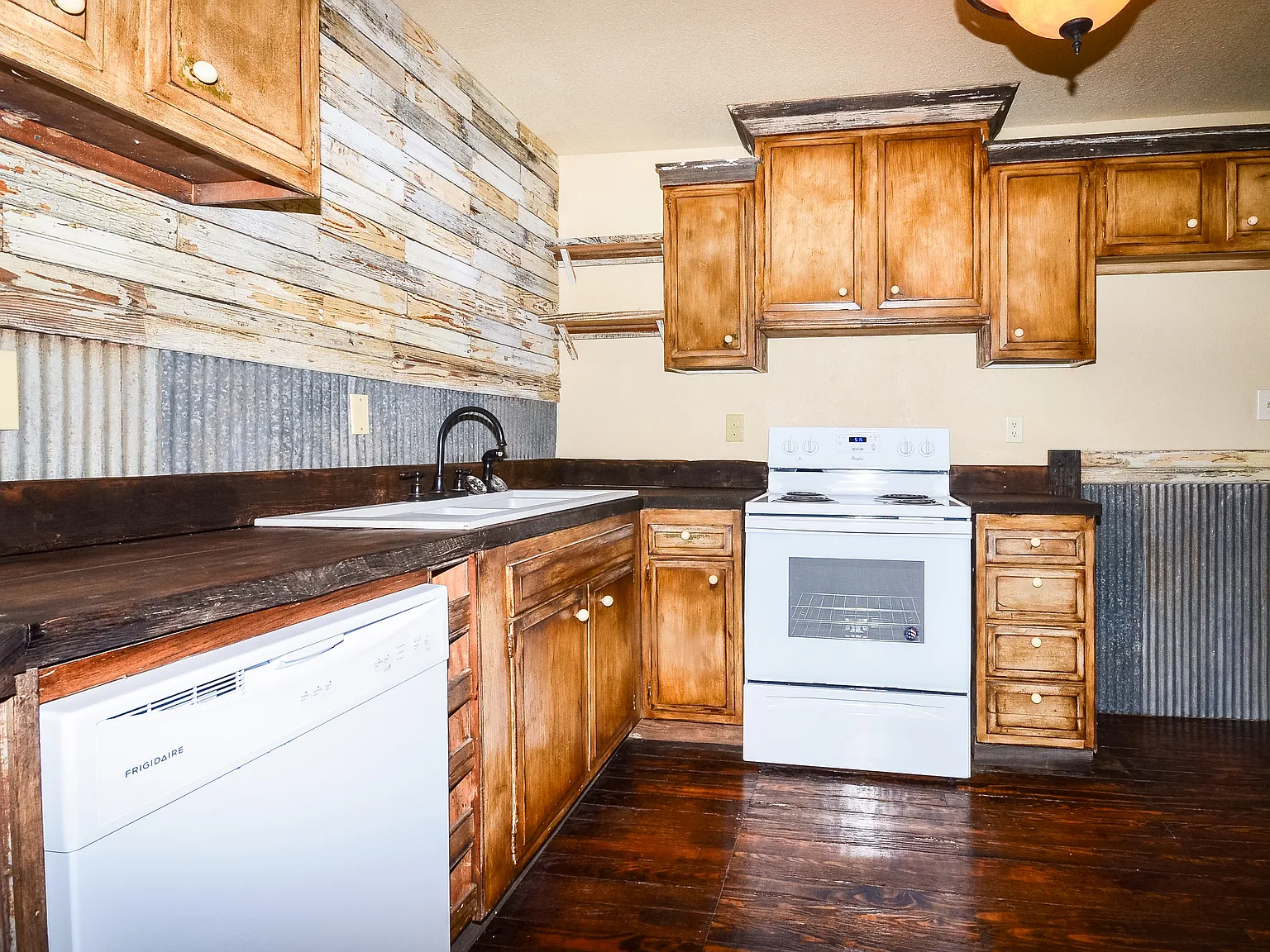 3 bed, 1750 sqft, $1,395 — Photo 3