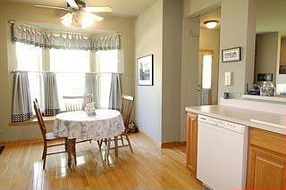 Kitchen / Breakfast Room