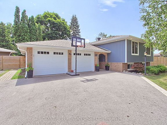 2nd image of 50 Marine Dr