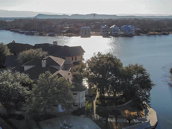 2nd image of 101 River Park Dr