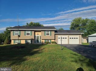 10096 Woodchuck Ln, Frederick, MD 21702
