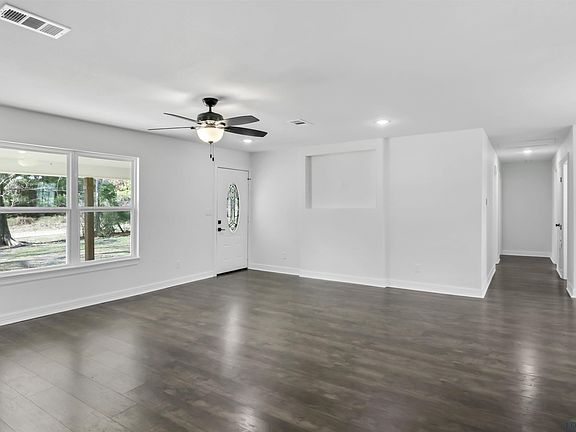 4th image of 9212 Fm 2796