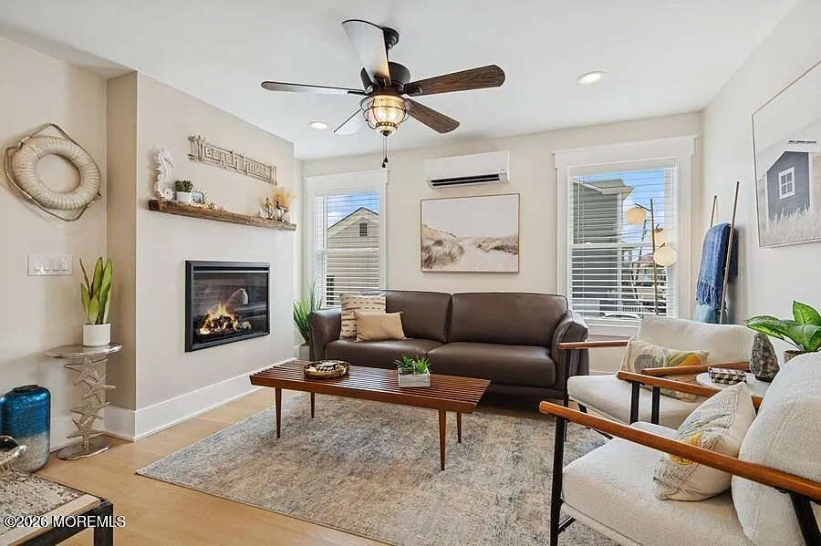 5 bed, 2.5 bath, $7,000 — Photo 4