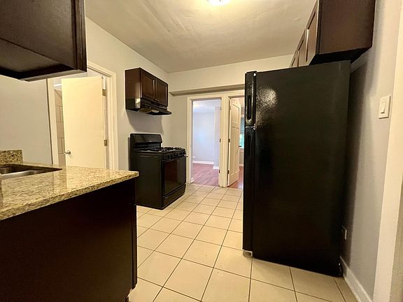 3rd image of 851 N Monticello Ave #2
