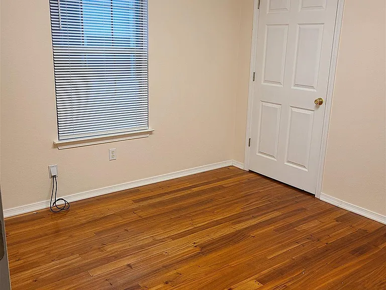 358 Mirabelle Dr — Photo 6