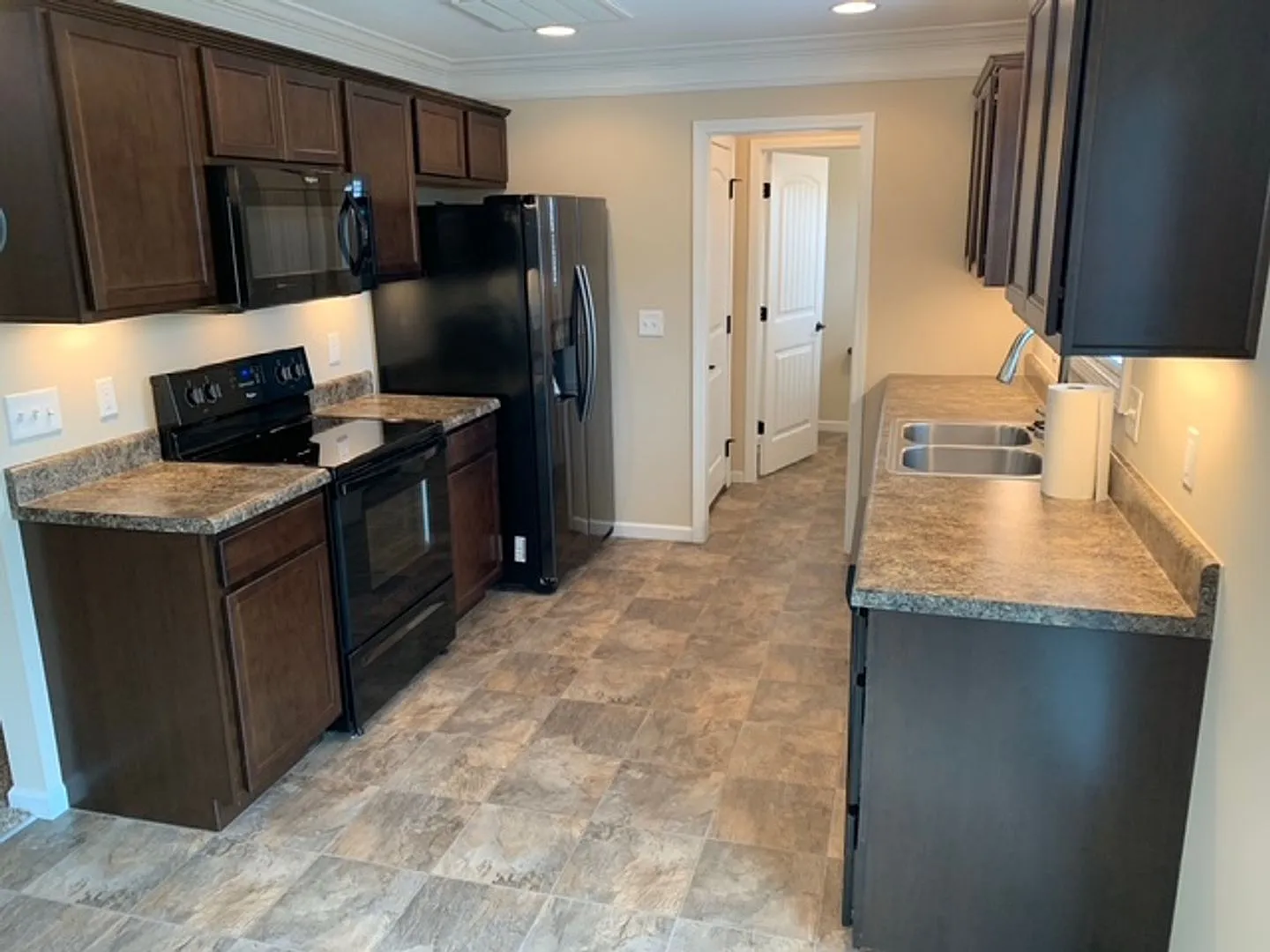 Maryville 37804 - 3 Bedroom, 2. — Photo 3