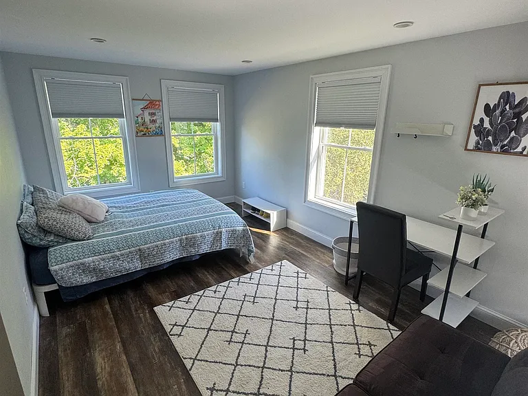 60 Packers Falls Rd — Photo 10