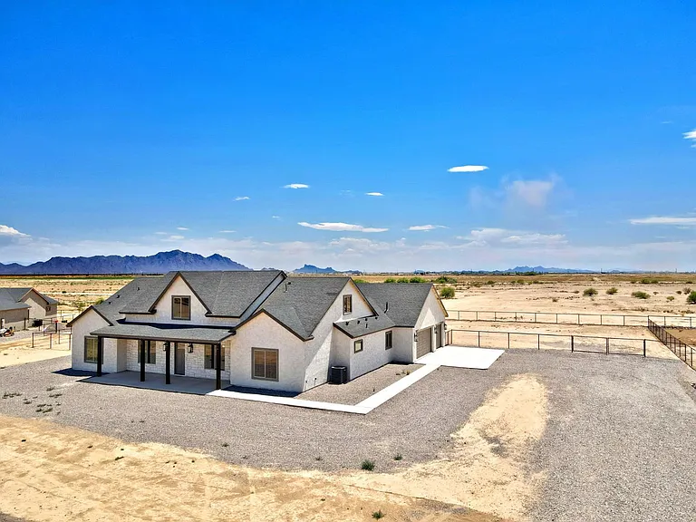 2351 E Cana Ln — Photo 63