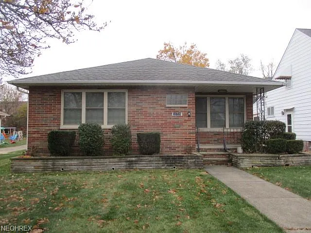 10708 Raymond Ave photo 1
