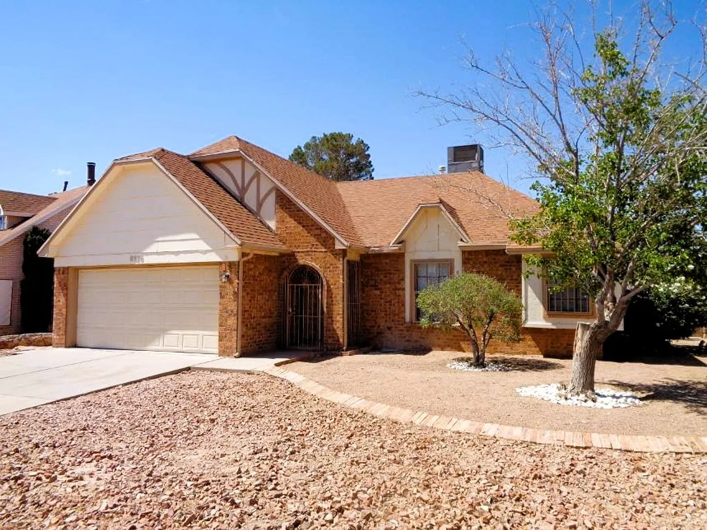 Nice Single Level Westside Home With Refrigerated Air Located In Quiet Well Established Neigthbor... — Photo 1