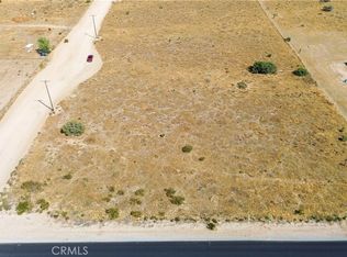 5 Solano Rd, Phelan, CA 92371