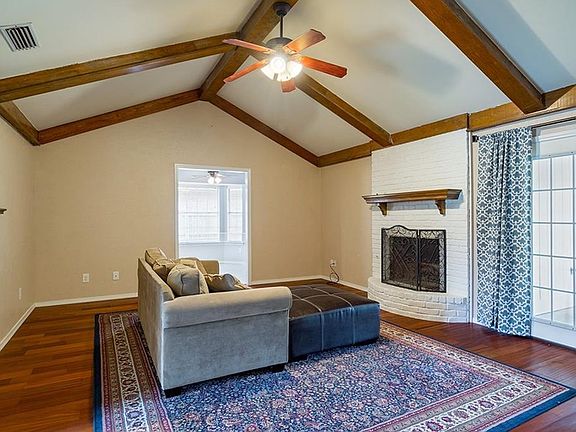 4th image of 1040 Cherrywood Ln