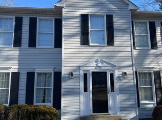 478 Woodshire Ln #BASEMENT, Herndon, VA 20170