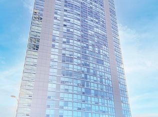 13618 100th Ave #2510, Surrey, BC V3T 0A8