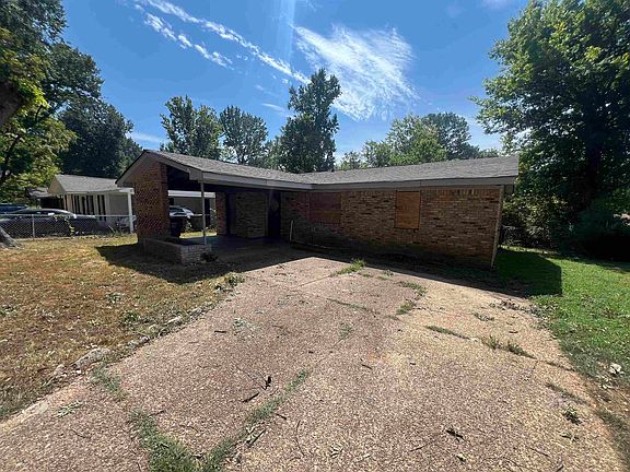 2nd image of 2275 Cassie Ave