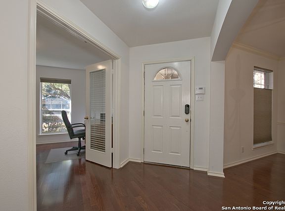 5th image of 15022 Preston Court Dr