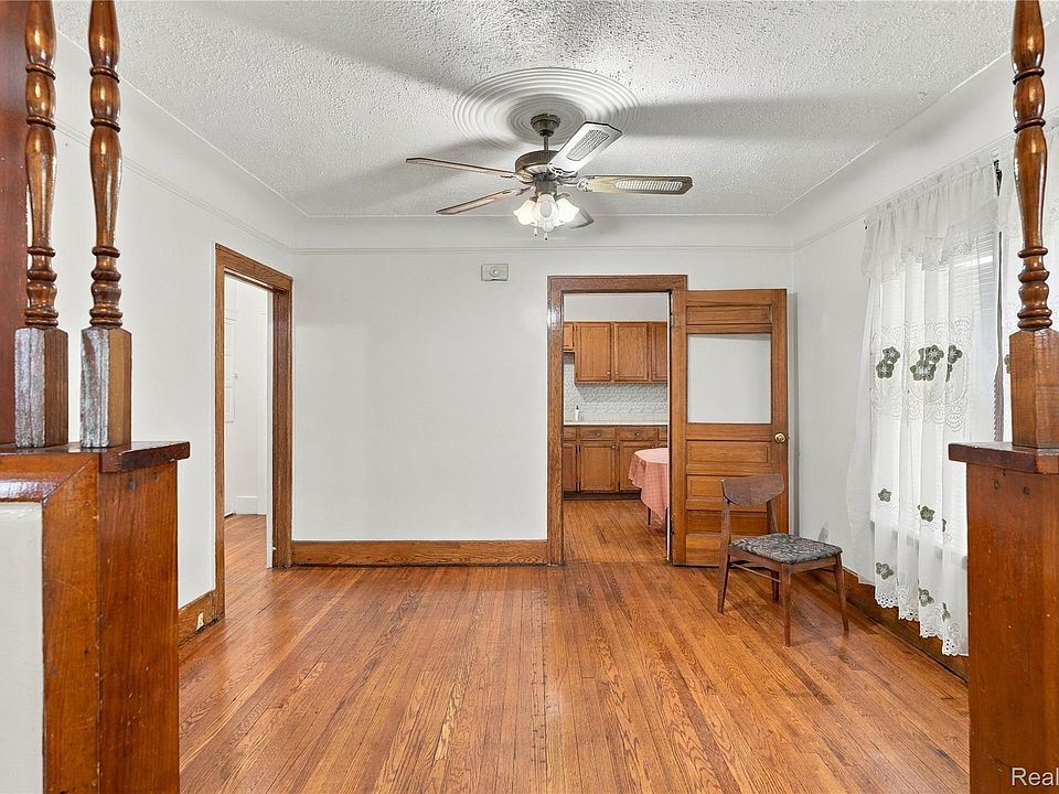 2925 Burnside St, photo 5