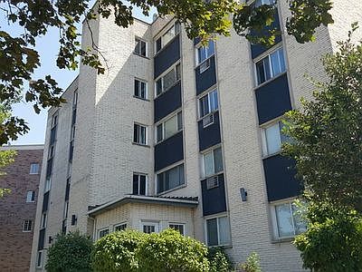 1st image of 4976 N Milwaukee Ave APT 501