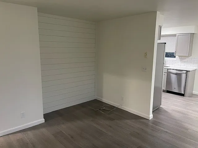 1028 E Woolsey Dr — Photo 10