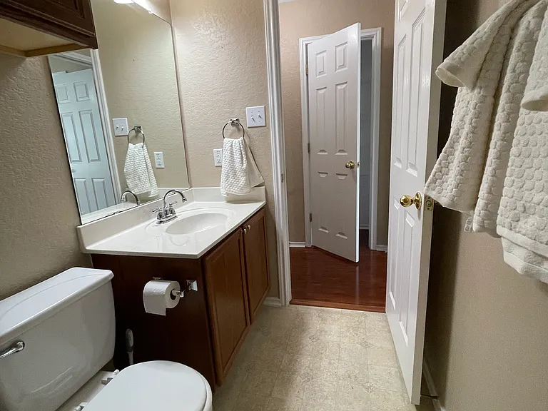 8519 Chickasaw Blf #BR2 — Photo 8