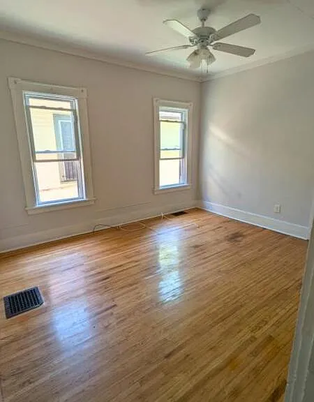 227 Hamilton St — Photo 4
