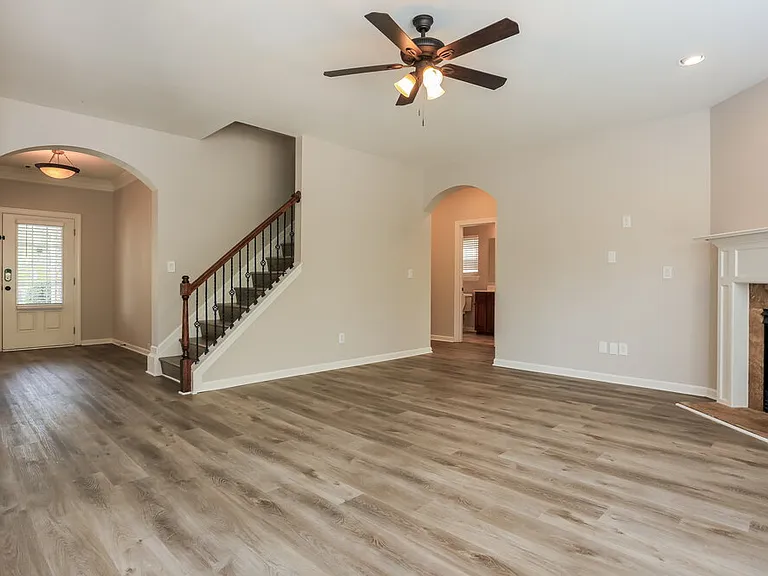 7756 Parkside Dr — Photo 5