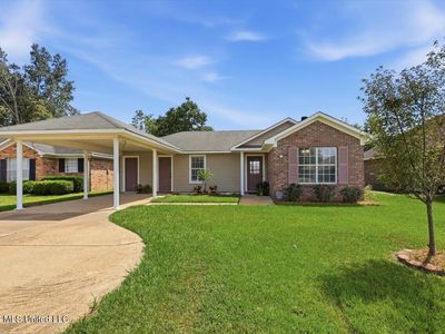 319 Green Meadow Dr, Pearl, MS, 39208