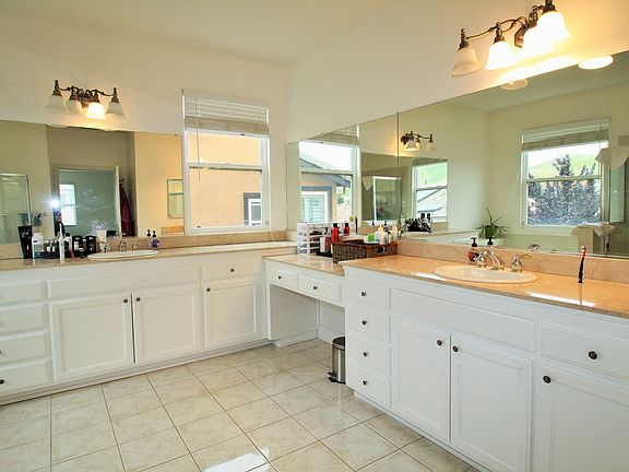 5th image of 1207 San Benito Dr