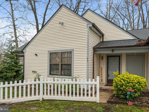 735 S Main Rd APT 24, Vineland, NJ 08360