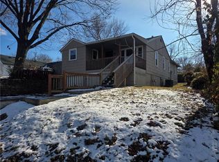 1017 E Smith Ave, Independence, MO 64050