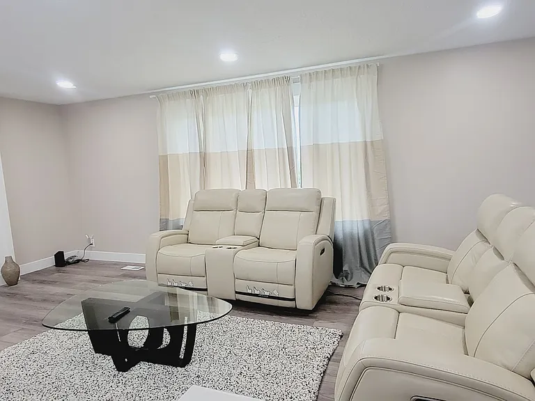 11148 S 2700 W — Photo 3