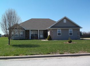 4777 Karlin Ln, Bolivar, MO 65613