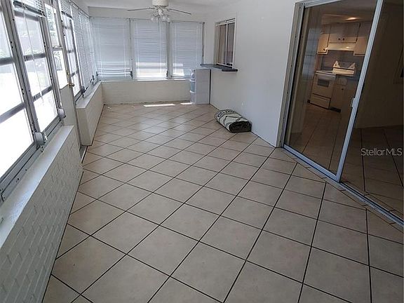 4th image of 1813 Oakdale Ln N