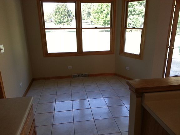 5th image of 12950 Hadfield Dr