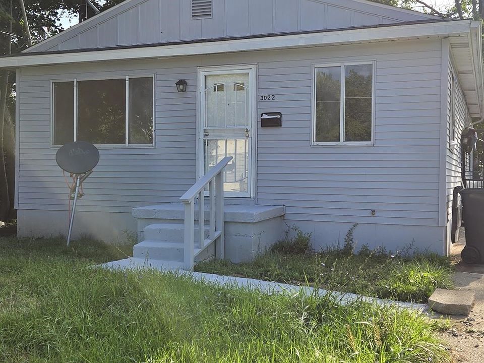 1st image of 3022 Seneca St