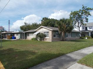 201 N Rockingham Ave, Tavares, FL 32778