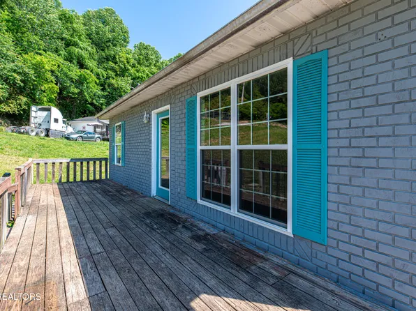 312 N 16th St, La Follette, TN 37766