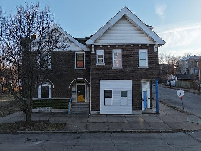 1st image of 2852 Keokuk St #54