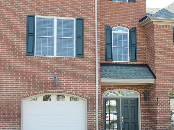 2nd image of 909 Royal Tern Way