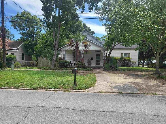 2nd image of 1301/1305 E La Rua St