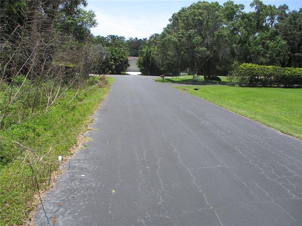 2nd image of 3665 Walden Pond Dr